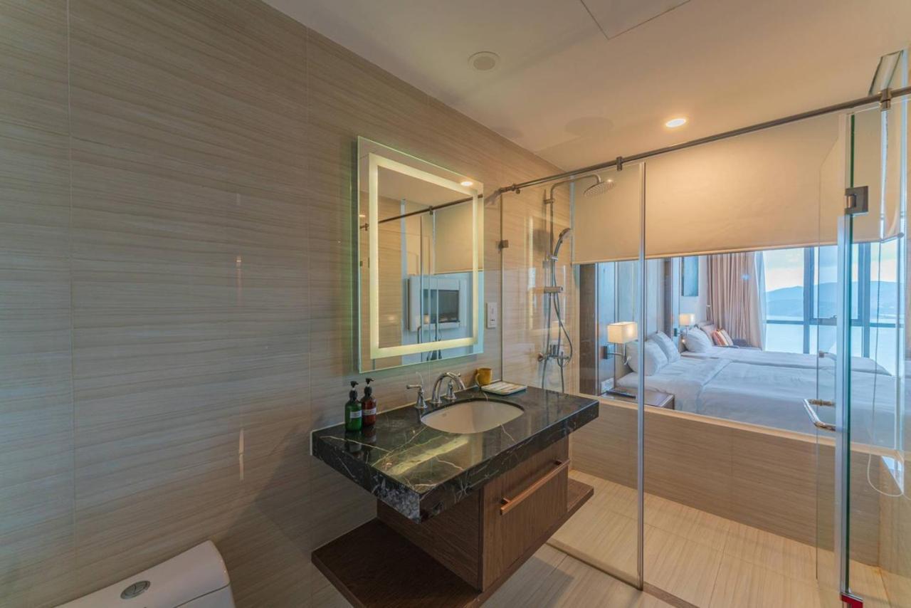 Kn Panorama Beachfront Condotel Nha Trang Exterior photo
